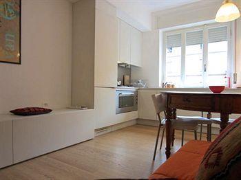 Temporary House - Design District Apartment Mailand